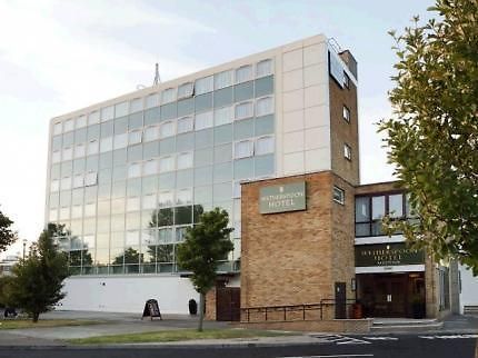 The Golden Acorn Wetherspoon Hotel Glenrothes Bagian luar foto